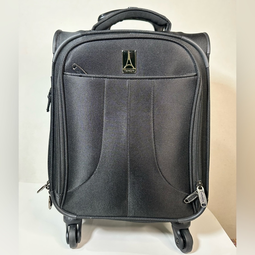 Travelpro 22” Expandable Carry-On Spinner Suitcase Lightweight
